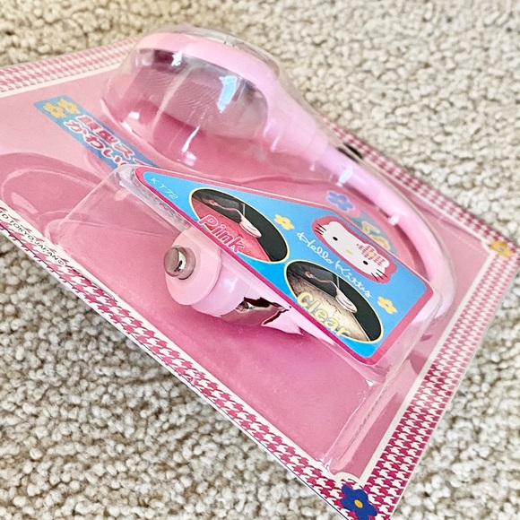 Sanrio Hello Kitty Lamp Car Adapter Accessory Two Color Lamp - Picture 8 of 12